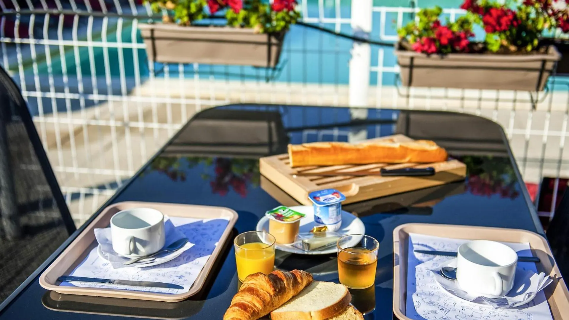 5 Hôtels Budget près du Jardin Castel Sainte-Claire qui Valent le Détour